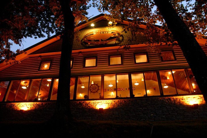 Riverview Restaurant Waterside